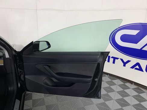 Used 2019 Tesla Model 3 Long Range image 36