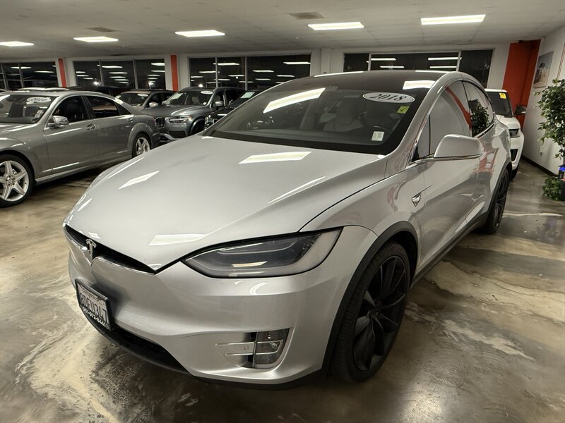 Used 2018 Tesla Model X 100D AWD/4WD image 3