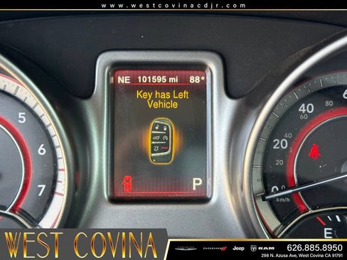 Used 2019 Dodge Journey Crossroad FWD image 24