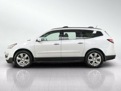Used 2016 Chevrolet Traverse LTZ AWD/4WD image 2