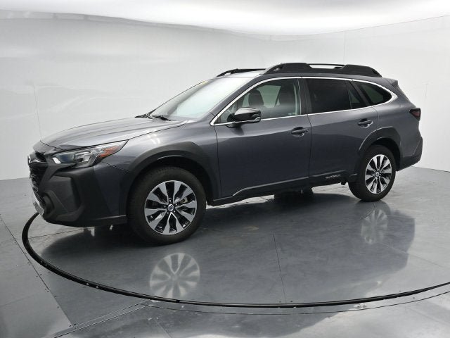 Used 2025 Subaru Outback Limited AWD/4WD image 4