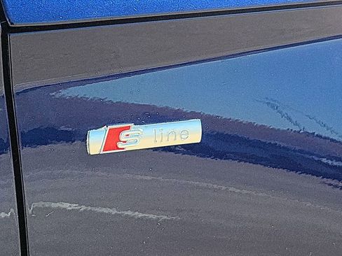 Used 2022 Audi Q5 2.0T Premium w/ Convenience Package image 31