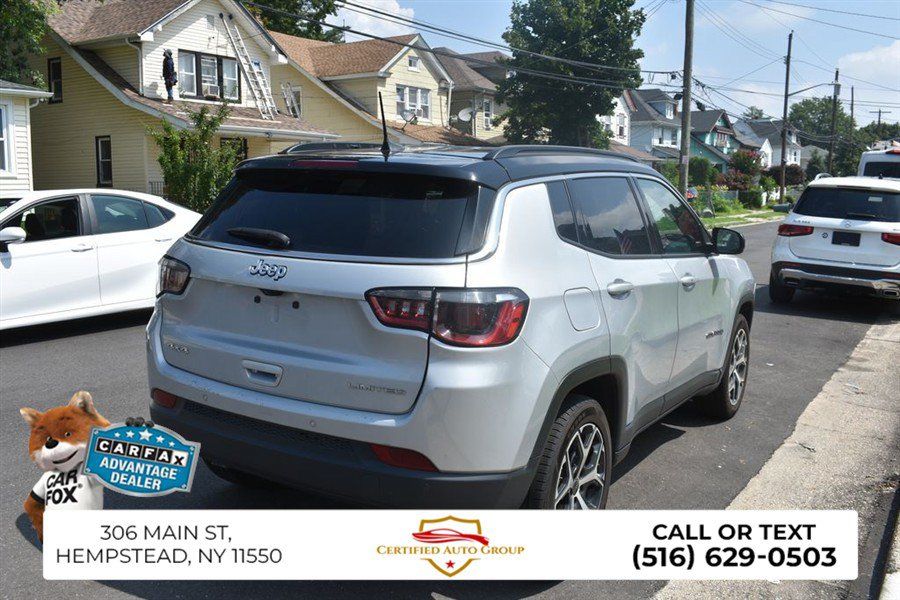 Used 2025 Jeep Compass Limited AWD/4WD image 6