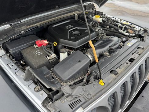 Used 2020 Jeep Wrangler Unlimited Rubicon AWD/4WD image 25