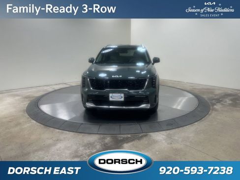 New 2025 Kia Sorento EX image 2