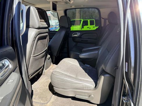 Used 2012 Cadillac Escalade ESV Platinum image 19