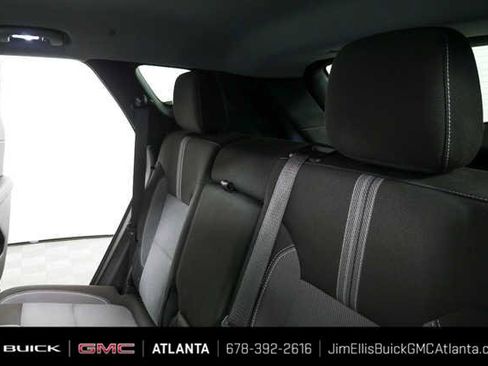 Certified 2025 Chevrolet Blazer LT FWD image 19