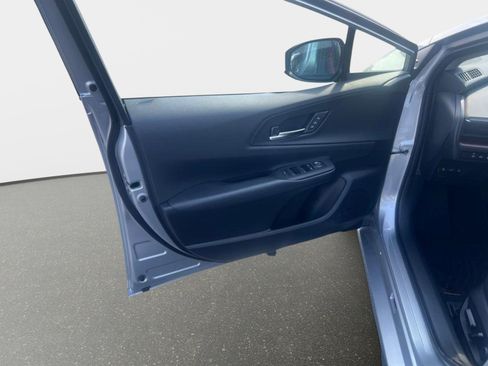 New 2026 Toyota Prius Plug-In Hybrid FWD image 6