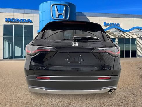 New 2027 Honda HR-V Sport image 4