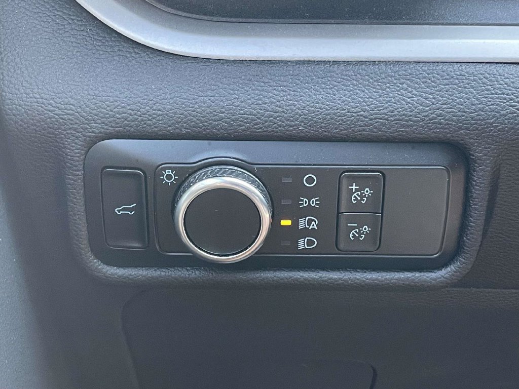 Certified 2023 Ford Explorer XLT RWD image 26