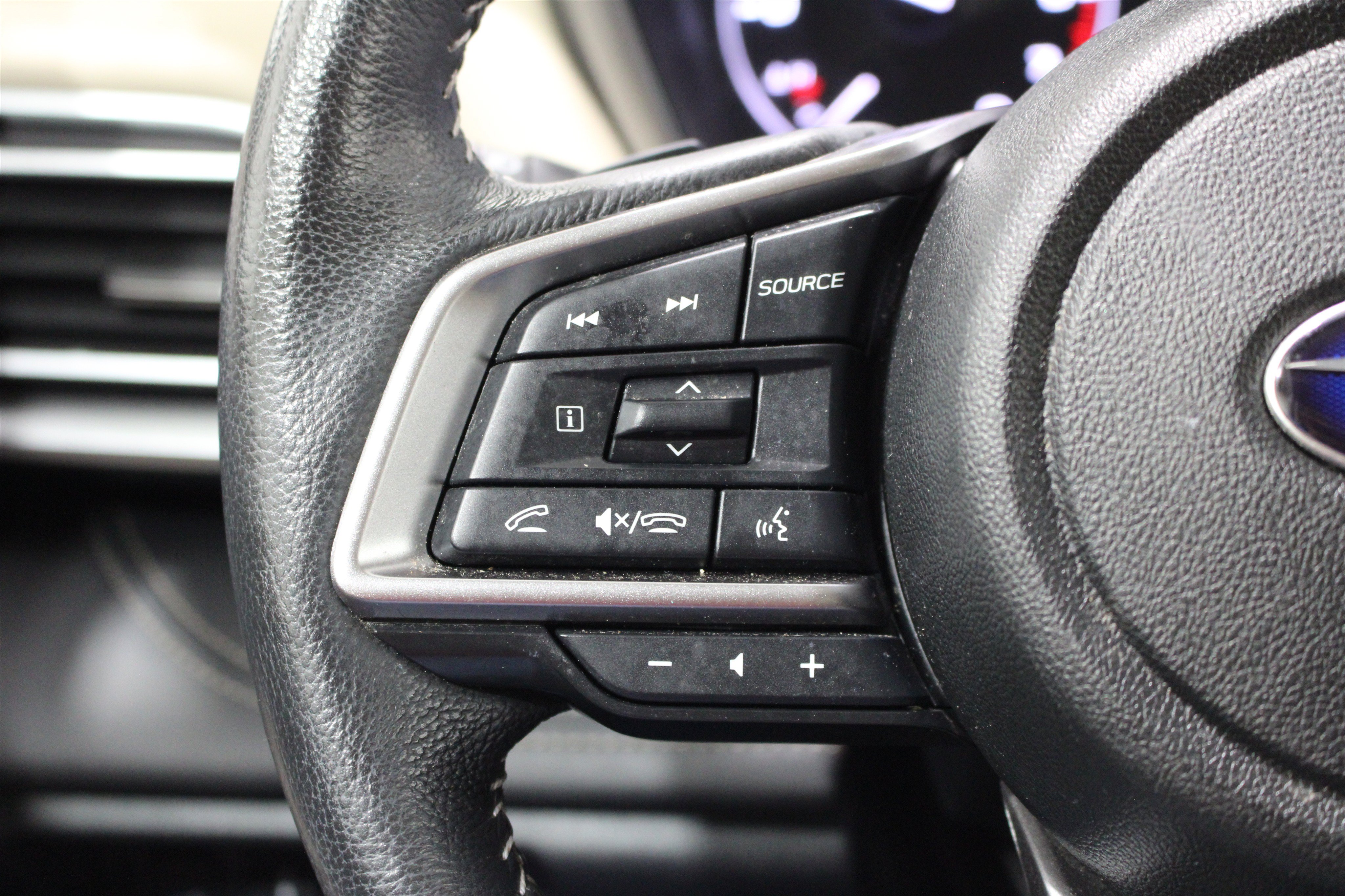 Used 2024 Subaru Outback Limited XT AWD/4WD image 12