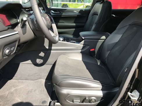 New 2025 Jeep Grand Cherokee L Altitude image 11