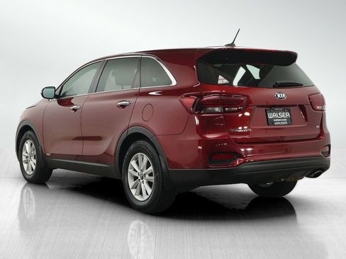Used 2019 Kia Sorento AWD V6 image 3