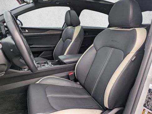 Used 2025 Kia K5 GT-Line w/ GT-Line Premium Package FWD image 17