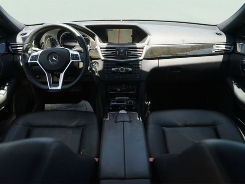 Used 2013 Mercedes-Benz E 350 Sedan image 21