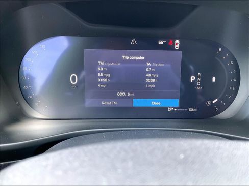 New 2026 Volvo XC40 B5 Plus w/ Protection Package Premier AWD/4WD image 19