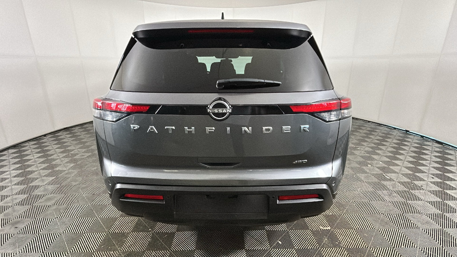 Used 2023 Nissan Pathfinder S AWD/4WD image 4