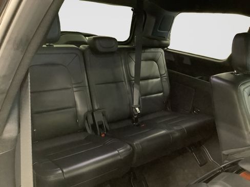 Used 2024 Lincoln Navigator Reserve AWD/4WD image 21