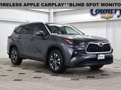 Used 2024 Toyota Highlander XLE