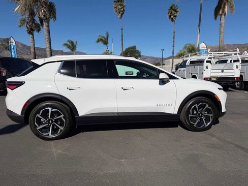 New 2026 Chevrolet Equinox EV LT image 9