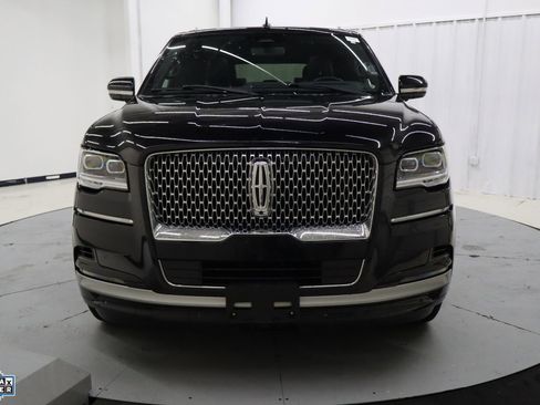 Used 2022 Lincoln Navigator L Reserve image 9
