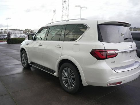 Used 2024 INFINITI QX80 Luxe image 11