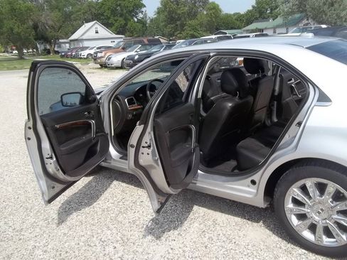 Used 2012 Lincoln MKZ Hybrid FWD image 9