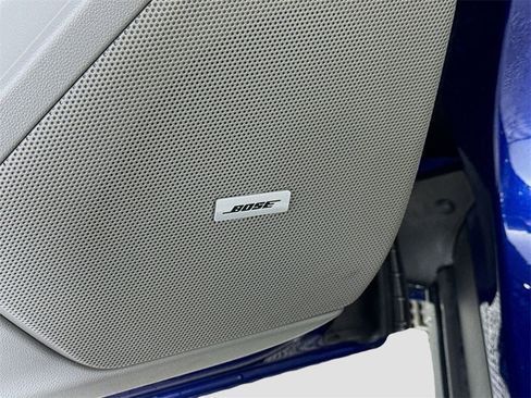 Used 2024 Cadillac XT6 Premium Luxury image 11