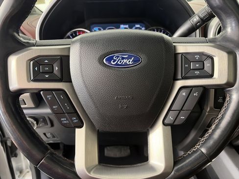 Certified 2022 Ford F350 Platinum image 16