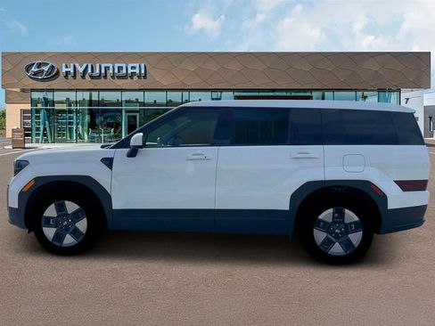 New 2026 Hyundai Santa Fe SE image 3