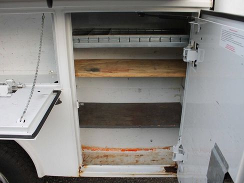 Used 2012 Ford F250 XL image 21