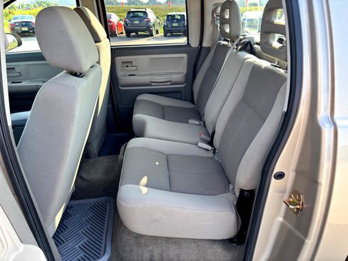 Used 2005 Dodge Dakota SLT image 20