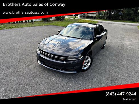 Used 2018 Dodge Charger SXT RWD image 1
