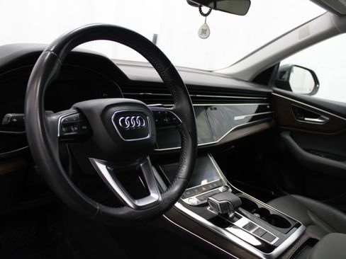 Used 2020 Audi Q8 Premium Plus AWD/4WD image 18