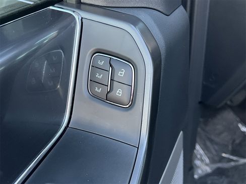 New 2025 Ford F150 Lariat w/ Equipment Group 501A Mid image 21