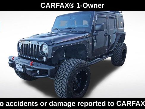 Used 2017 Jeep Wrangler Unlimited Rubicon AWD/4WD image 3