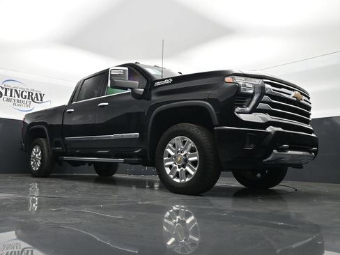 Used 2024 Chevrolet Silverado 2500 High Country w/ High Country Premium Package AWD/4WD image 33
