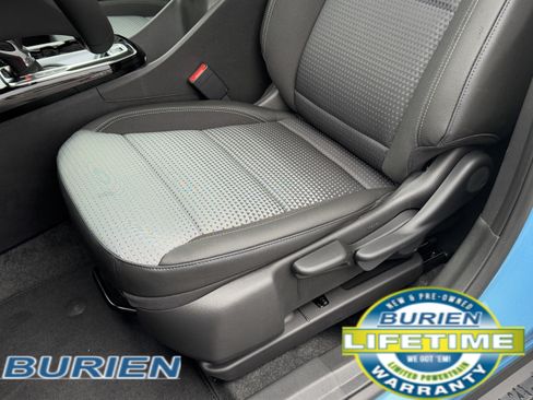 New 2026 Chevrolet Trax LT w/ Driver Confidence Package image 11