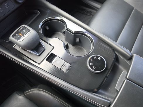 Used 2023 Nissan Rogue SL w/ SL Premium Package image 23