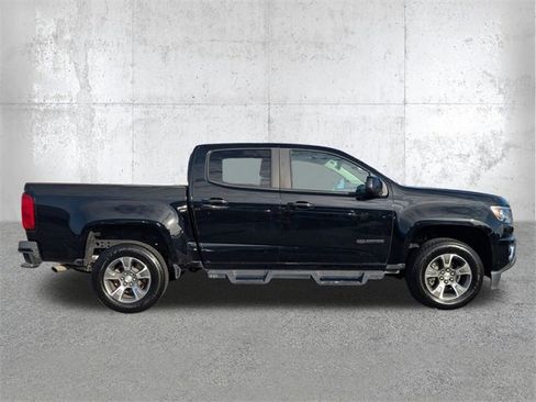 Used 2019 Chevrolet Colorado Z71 w/ LPO, Premium Interior Package image 3