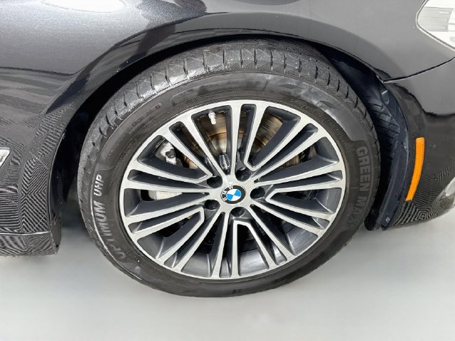 Used 2019 BMW 530i xDrive AWD/4WD image 31