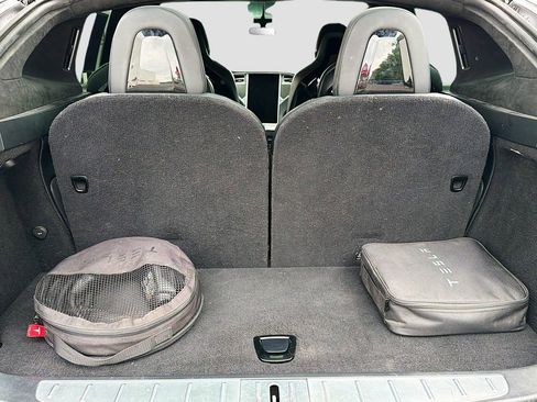 Used 2016 Tesla Model X Performance AWD/4WD image 32