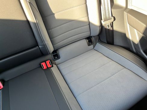 Used 2025 Volkswagen Jetta SE image 37