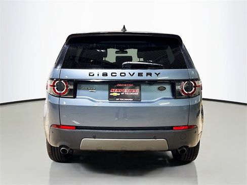 Used 2018 Land Rover Discovery Sport HSE image 8