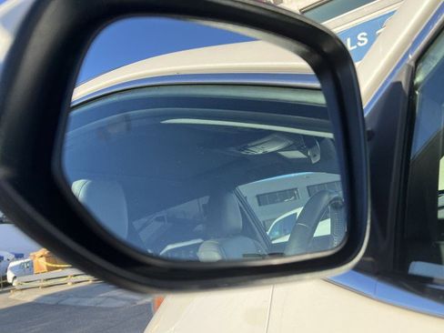 Used 2019 Toyota Highlander XLE image 20