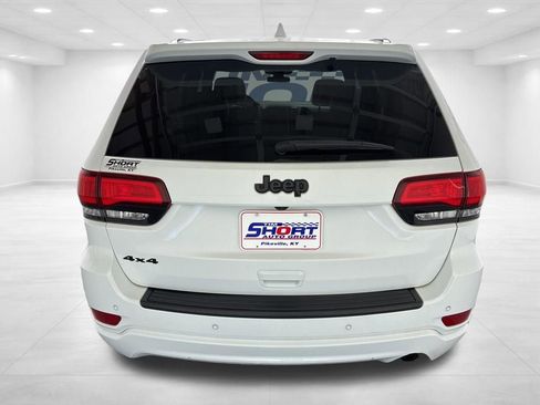 Used 2021 Jeep Grand Cherokee Laredo X image 5