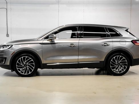 Used 2019 Lincoln Nautilus Reserve image 20