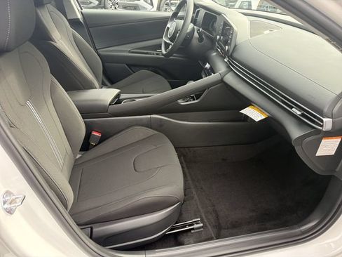 New 2026 Hyundai Elantra Hybrid FWD image 15