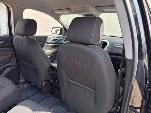 Used 2018 GMC Acadia SLE w/ Driver Alert Package I AWD/4WD image 30