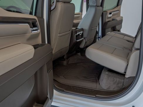 New 2025 GMC Sierra 1500 SLT w/ SLT Premium Plus Package image 11